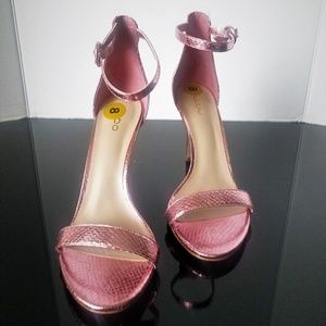 Aldo Pink metallic High Heel Pumps New Size; 8